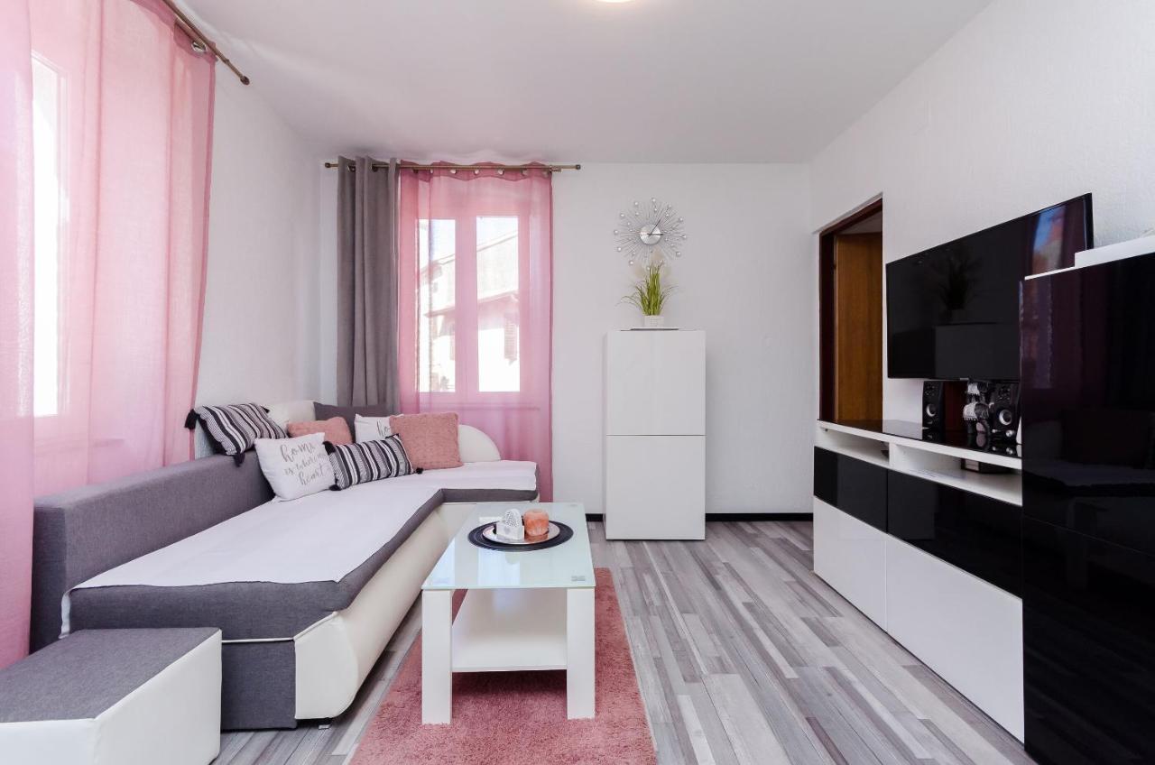 Apartment Mare Върсар Екстериор снимка