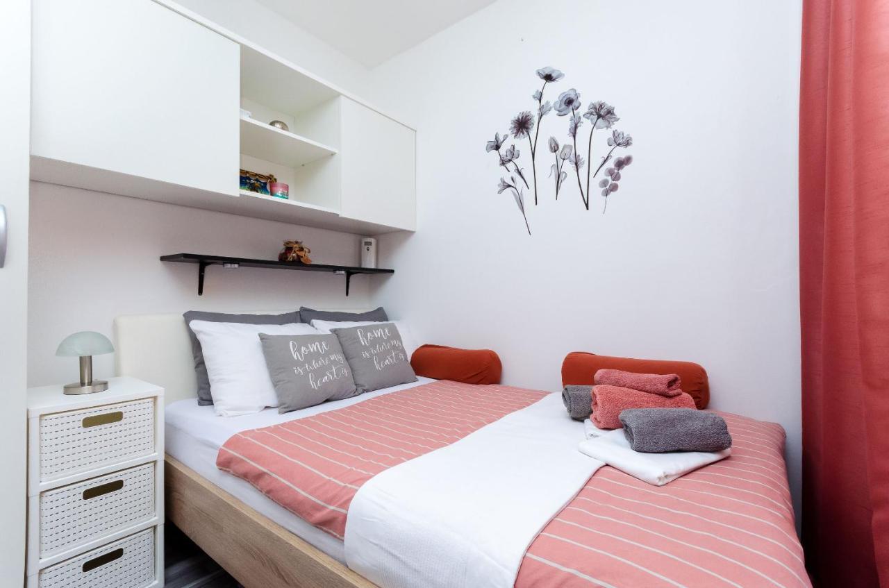 Apartment Mare Върсар Екстериор снимка
